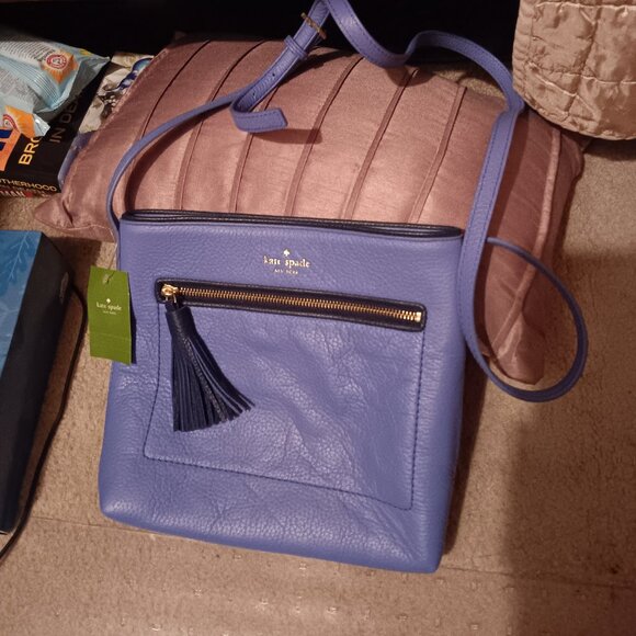 KATE SPADE NEW YORK CHESTER STREET DESSI CROSSBODY PURSE - Picture 1 of 6